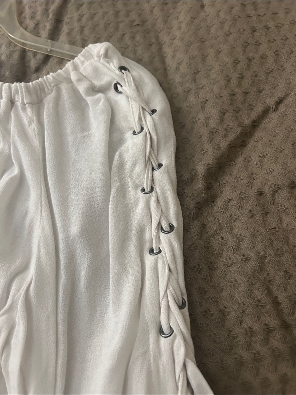 🇺🇸 Mind Set by XCVI White Linen Peasant Blouse with embroidered Blue Floral Trim - Picture 4 of 7